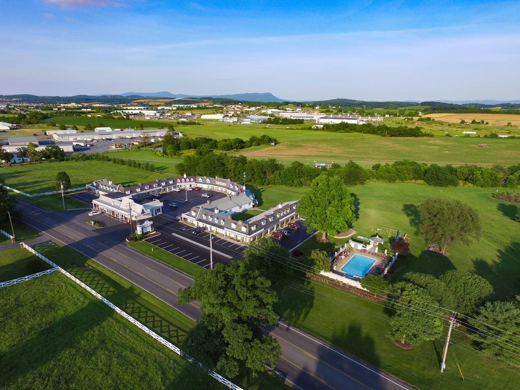 The Village Inn Harrisonburg Exteriör bild