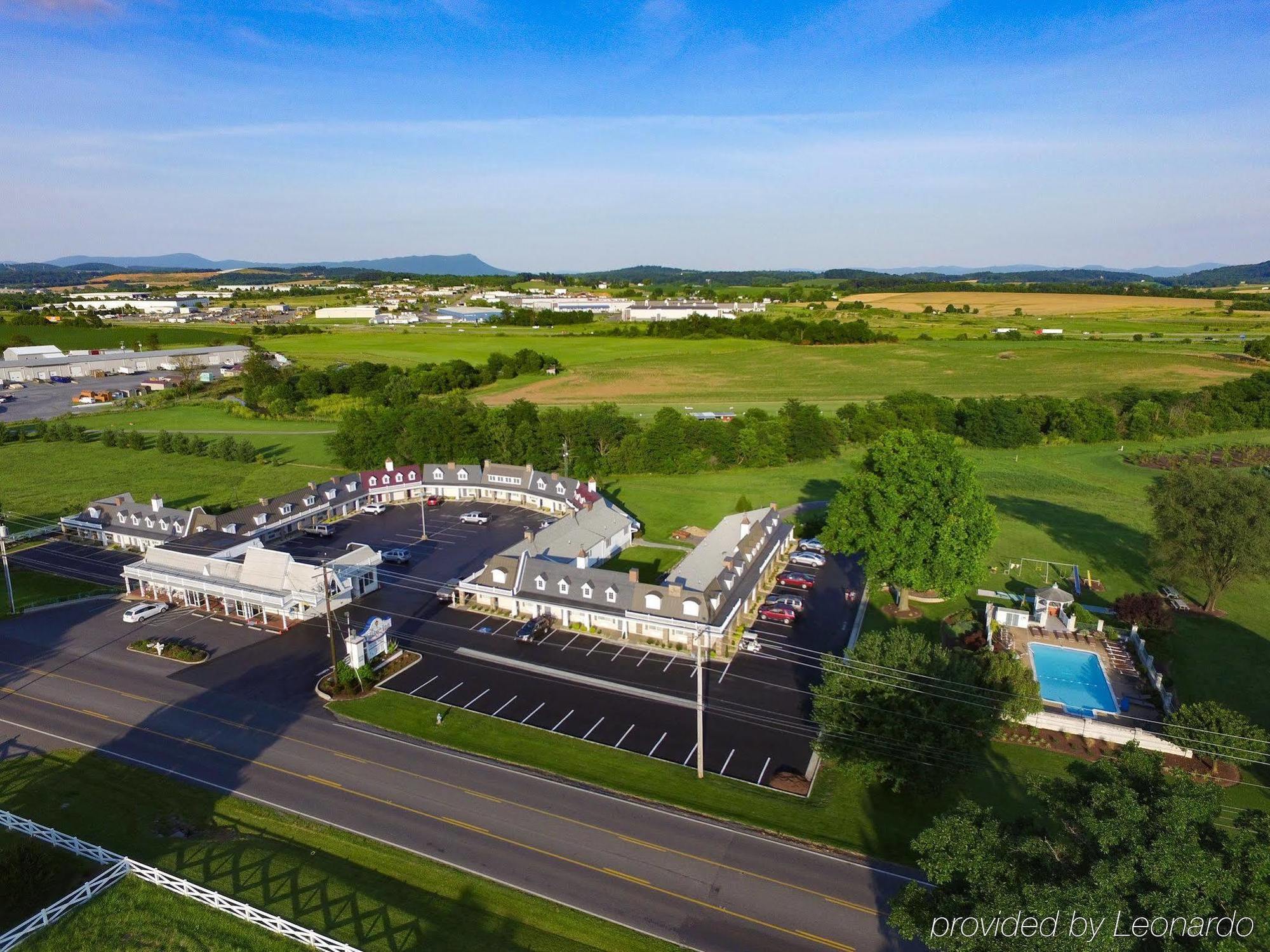 The Village Inn Harrisonburg Exteriör bild